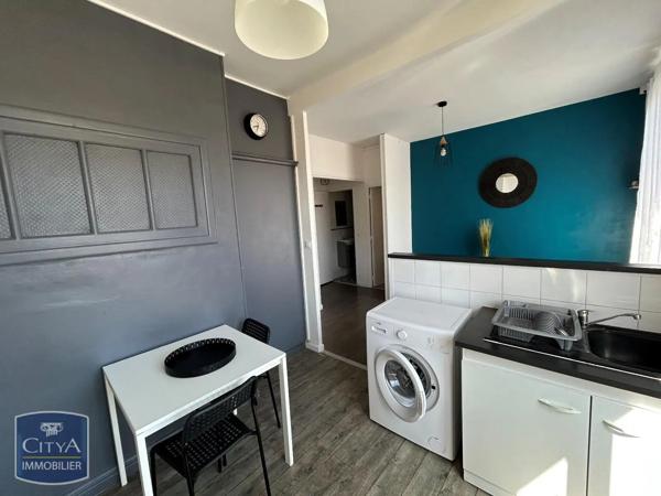 Appartement à louer 2 pièces 37m² Clermont-Ferrand (63000)