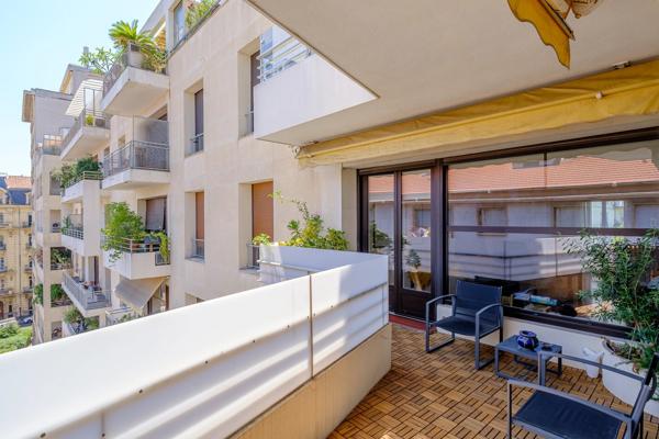 MARSEILLE 8ᵉ – À deux pas de la Place Delibes – Élégant appartement familial avec terrasse, cave et grand box en supplément