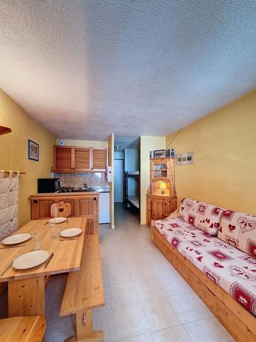 Julie Dos Reis présente à vendre studio 1 pièce - Quartier LA ROSIERE - MONTVALEZAN - 73700 (Savoie - 73)