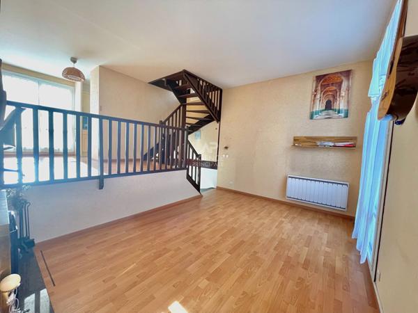 Maison Carrieres Sous Poissy 4 pièce(s) 79 m2 319 000 € **  - Référence  106869
