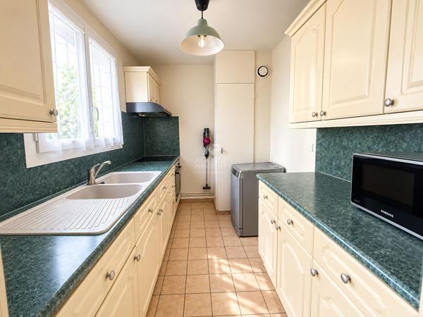 Maison Carrieres Sous Poissy 4 pièce(s) 79 m2 319 000 € **  - Référence  106869