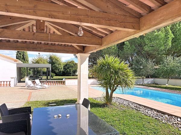 Élégance intemporelle, volumes et lumière