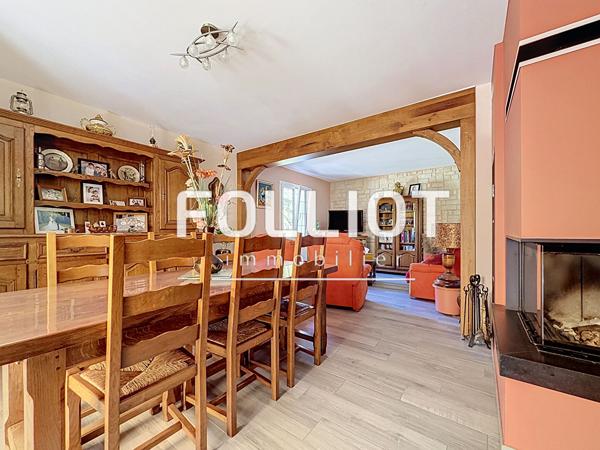 Maison La Barre De Semilly 6 pièce(s) 149 m2