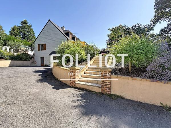 Maison La Barre De Semilly 6 pièce(s) 149 m2