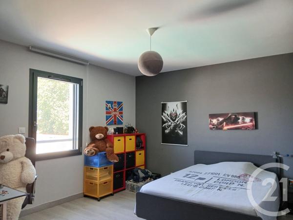 Maison à vendre  5 pièces - 141,66 m 2   MERIGNAC  - 33