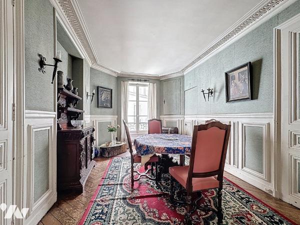 Quartier Magenta, un appartement de 103,72 m², 3ème, ascenseur, avec vue dégagée, à rénover. Cave.