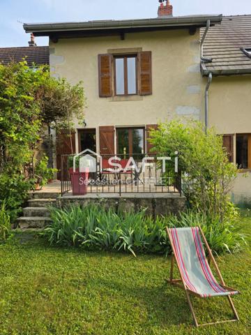 Maison de village 200m2 et grand jardin