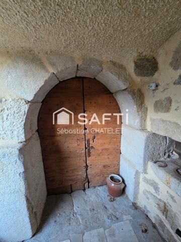 Maison de village 200m2 et grand jardin