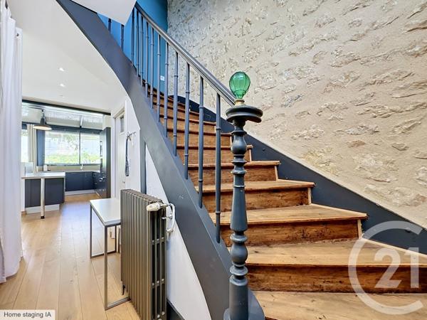 Maison à vendre  5 pièces - 108,20 m 2   PERIGUEUX  - 24