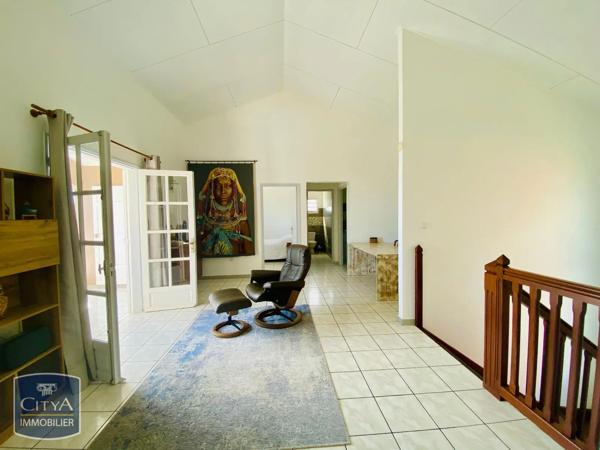 Maison à vendre 4 pièces 155m² Sainte-Marie (97438)