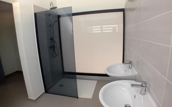 Maison à vendre    5 pièces •  Saint-Laurent-du-Maroni