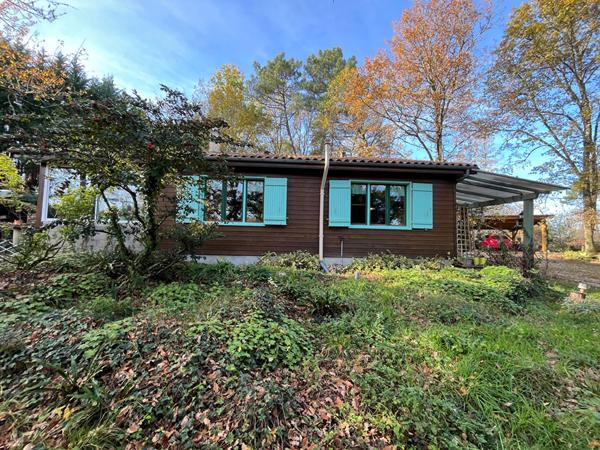 A vendre Maison atypique au milieu des bois proche Trélissac type 4