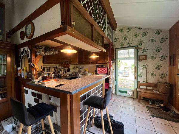 A vendre Maison atypique au milieu des bois proche Trélissac type 4