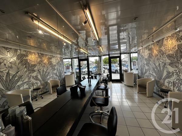 à vendre  67,83 m 2   COUTRAS  - 33