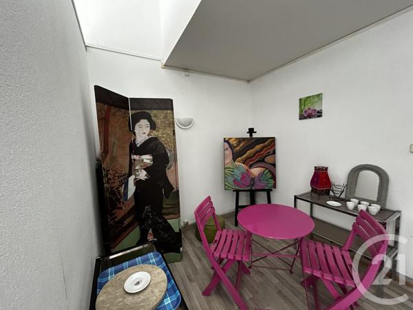 à vendre  67,83 m 2   COUTRAS  - 33