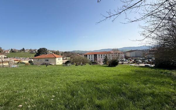 Terrain à vendre    Savigny