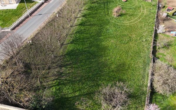 Terrain à vendre    Savigny