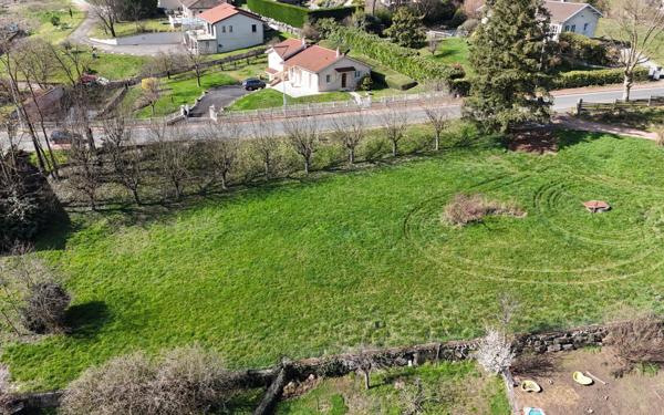 Terrain à vendre    Savigny