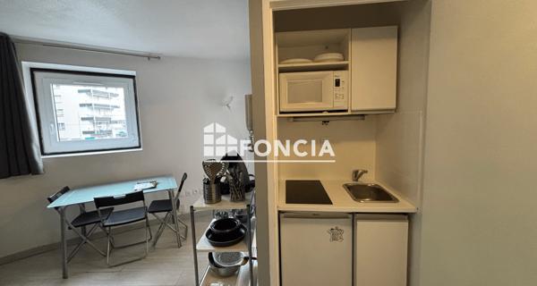 Location Studio meublé 23.29 m² - Lyon 69008
