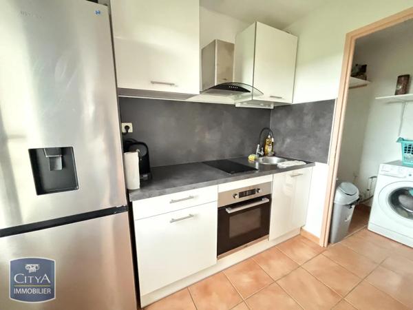 Appartement à louer 2 pièces 49.34m² Carcassonne (11000)