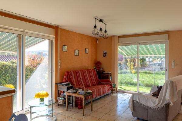 Perrier (63500) Viager occupé Monsieur 83 ans & Dame 77 ans - Maison plain-pied avec jardin et garage