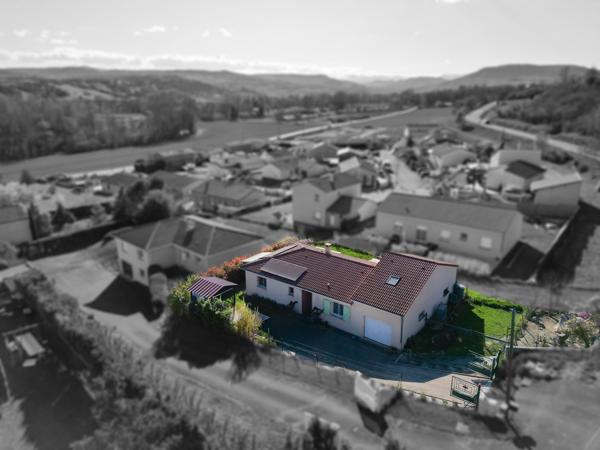 Perrier (63500) Viager occupé Monsieur 83 ans & Dame 77 ans - Maison plain-pied avec jardin et garage