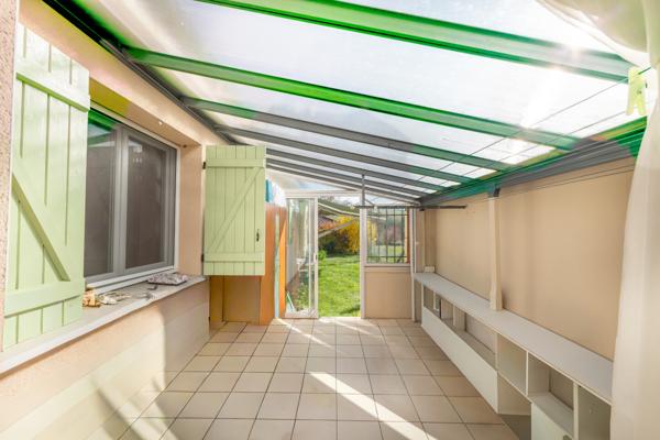 Perrier (63500) Viager occupé Monsieur 83 ans & Dame 77 ans - Maison plain-pied avec jardin et garage