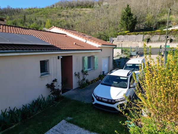 Perrier (63500) Viager occupé Monsieur 83 ans & Dame 77 ans - Maison plain-pied avec jardin et garage