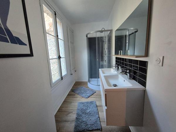 Maison Château-Renault 11 pièce(s) 330 m2