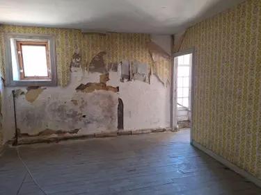 Immeuble à vendre à Chailland en Mayenne (53420), ref : 53077-39