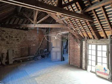 Immeuble à vendre à Chailland en Mayenne (53420), ref : 53077-39