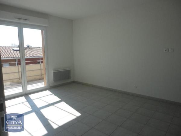 Appartement à louer 2 pièces 36.8m² Salon-de-Provence (13300)