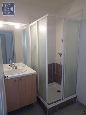 Appartement à louer 2 pièces 36.8m² Salon-de-Provence (13300)