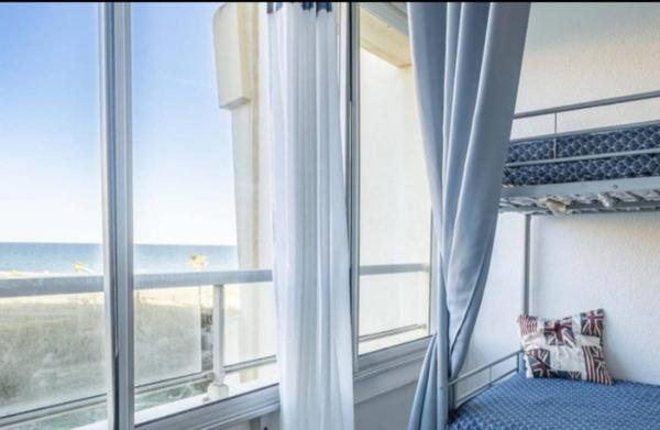 Superbe Studio vue MER avec parking