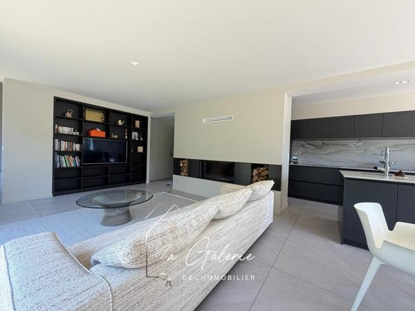 MAISON CONTEMPORAINE SECTEUR CLEMENCIERES A SAINT MARTIN LE VINOUX