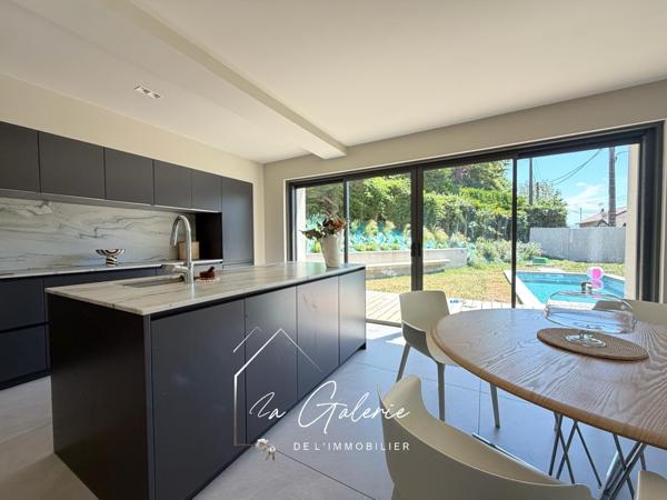 MAISON CONTEMPORAINE SECTEUR CLEMENCIERES A SAINT MARTIN LE VINOUX