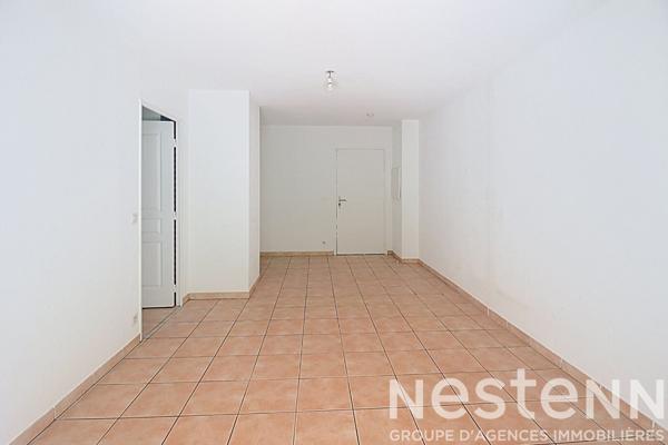 A VENDRE FLAYOSC Appartement T2 avec TERRASSE et JARDINET et CAVE