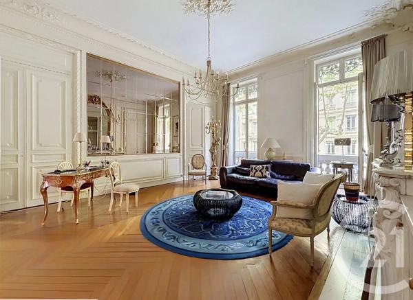 Appartement F7 à vendre  7 pièces - 267,85 m 2   LYON  - 69006