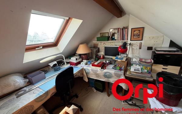 Maison à vendre    6 pièces •  Montigny-le-Bretonneux