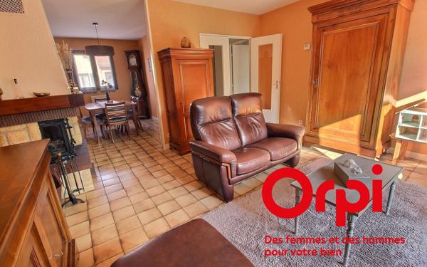 Maison à vendre    6 pièces •  Montigny-le-Bretonneux