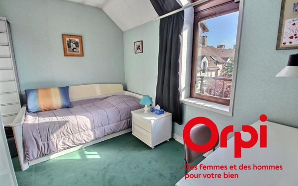 Maison à vendre    6 pièces •  Montigny-le-Bretonneux