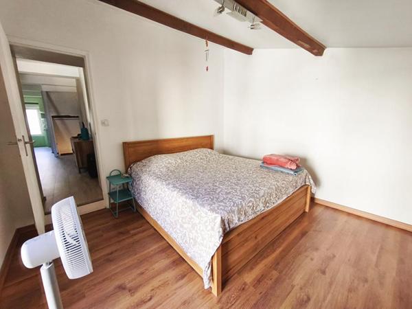 Vedène: Charmante maison de ville rénovée avec cour privative