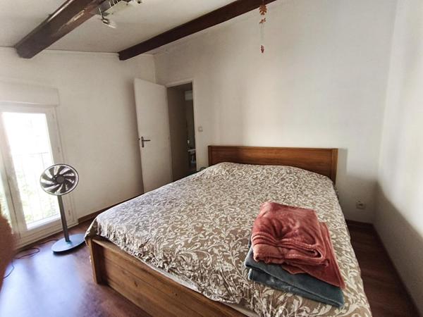 Vedène: Charmante maison de ville rénovée avec cour privative