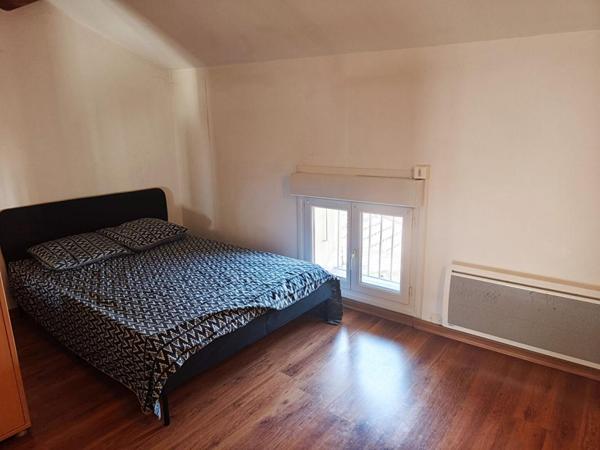 Vedène: Charmante maison de ville rénovée avec cour privative