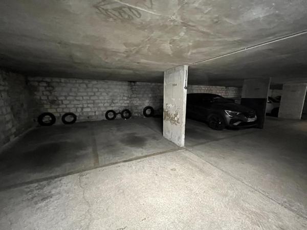 Achat Parking 12 92120 Montrouge idf53033