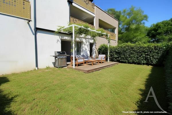 À VENDRE - Appartement T3 avec terrasse et 2 parking