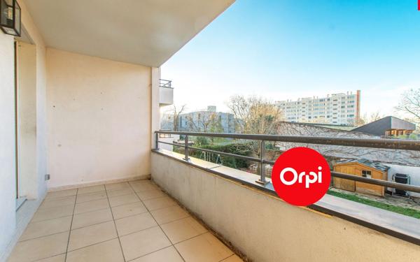 Appartement à vendre    3 pièces • 70 m2 Saint-Priest