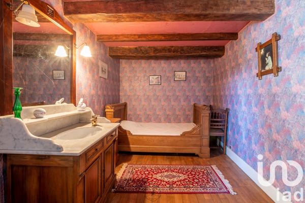 Maison à vendre 12 pièces 270 m² Cosnes-et-Romain