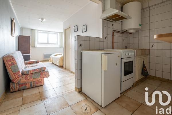 Maison à vendre 12 pièces 270 m² Cosnes-et-Romain