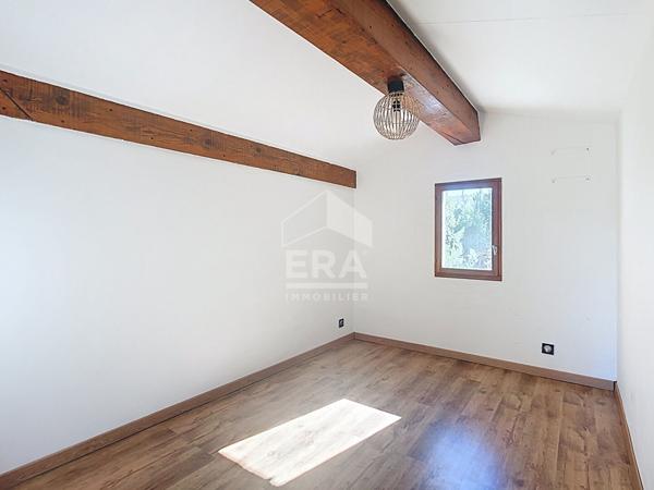 Secteur Varage - Belle maison atypique avec vue sur l'étang